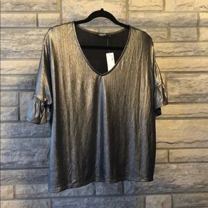 Metallic short bell sleeve top